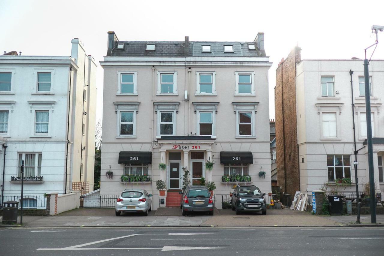 Hotel 261 London Eksteriør billede
